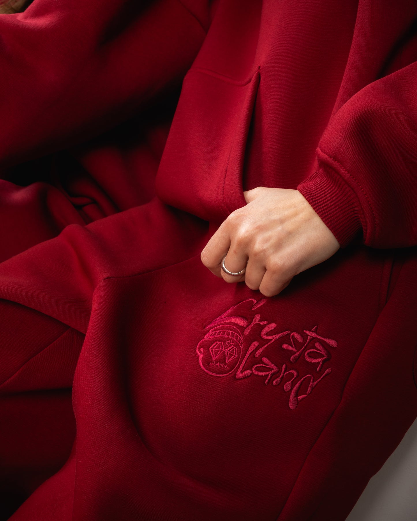 CRYSTALAND BURGUNDY SWEATPANTS