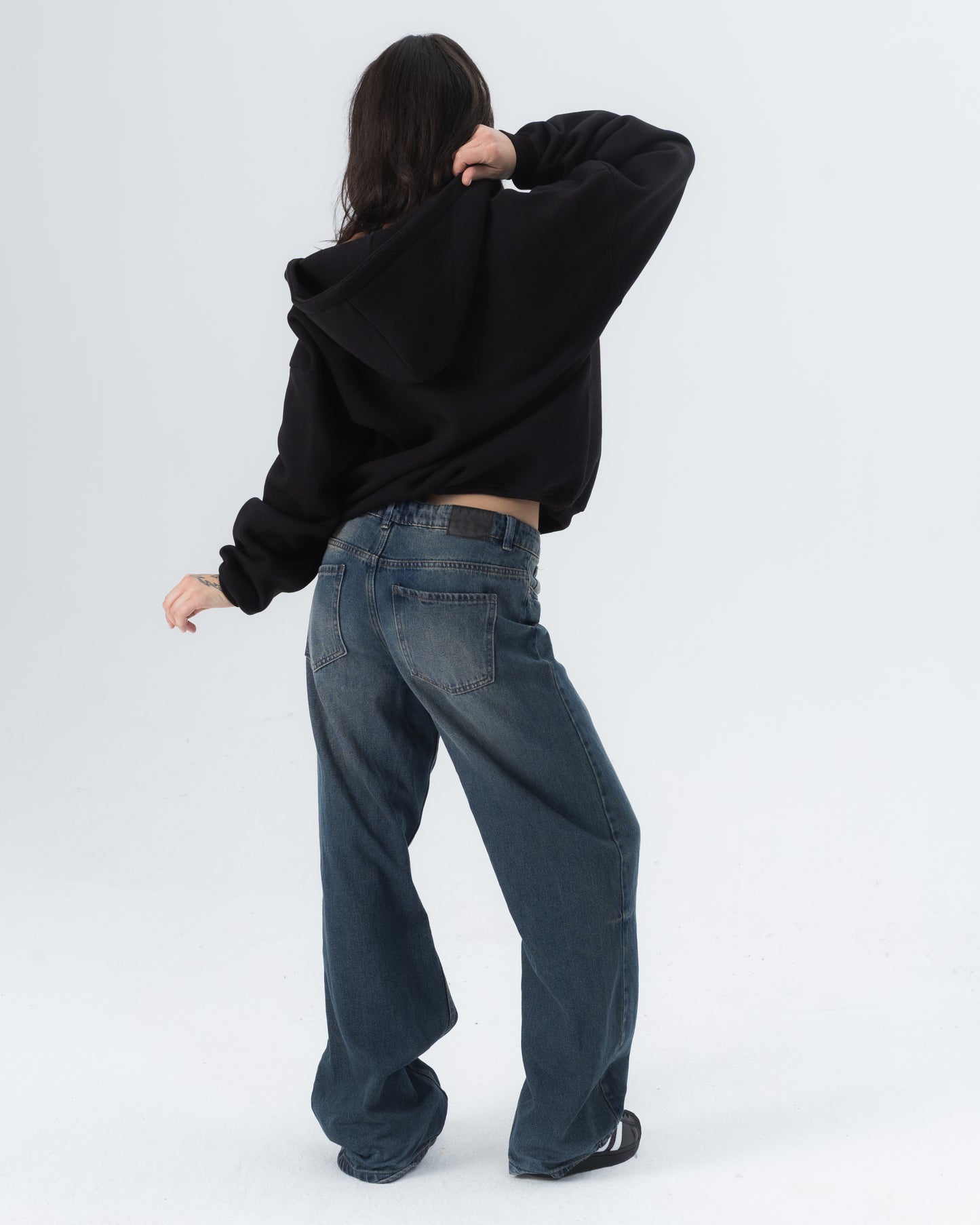 CRYSTALAND ESSENTIAL BLACK ZIP HOODIE